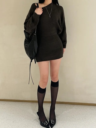 Loose knit gaori off-shoulder one-piece dress