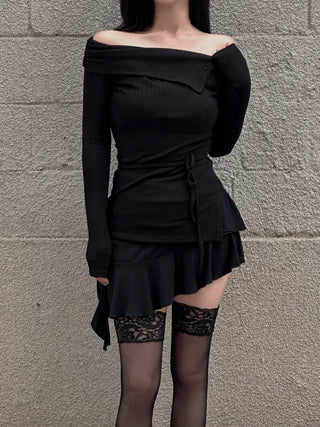 Golji Strap Team Shirring Off-Shoulder Tee