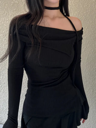 Golji Strap Team Shirring Off-Shoulder Tee