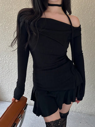Golji Strap Team Shirring Off-Shoulder Tee