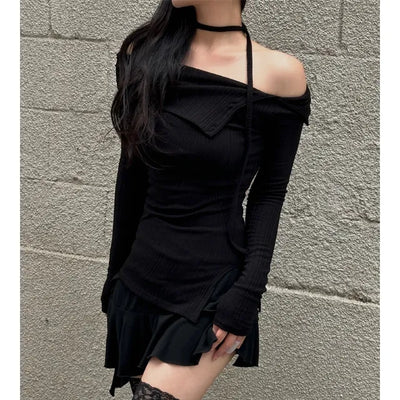 Golji Strap Team Shirring Off-Shoulder Tee