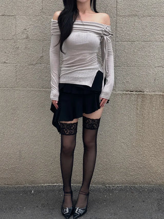 Golji Strap Team Shirring Off-Shoulder Tee