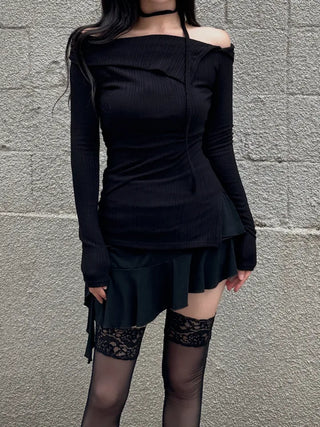 Golji Strap Team Shirring Off-Shoulder Tee