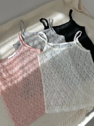 Romantic see-through lace sleeveless