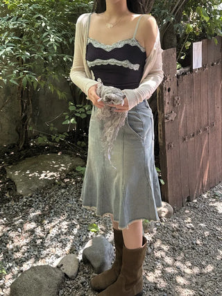 Vintage lace trimmed dot nasi