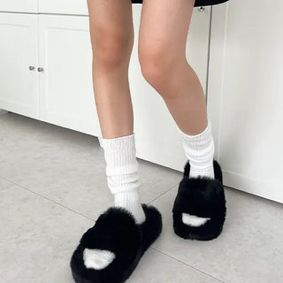 Bana Simple Basic Logo-less Fur Slippers Bloafers Indoor Shoes Winter Outdoor Shoes (3.5cm)