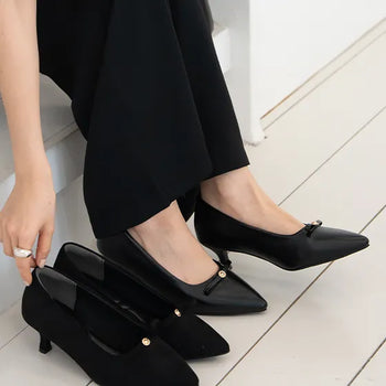 Line ver2 wide-toe shoes, comfortable shoes, wedding guest shoes, wedding look ribbon shoes, pumps (5cm)