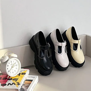 High-quality, comfortable fit, Erica wrinkle fabric, stitch line banding loafer flat slipper, loafer