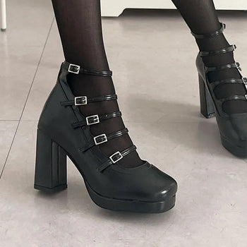 Bene Buckle Gaboshi Mary Jane Heel Pumps (9cm)