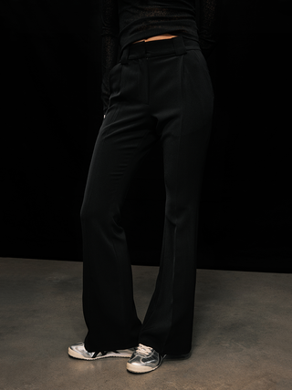 [UNAWARES] Chiffon Fabric Draping Single Pleated Flared Trousers