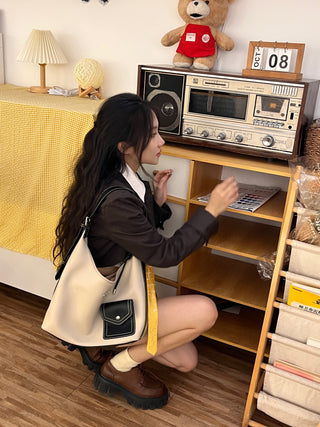 apricot messenger tote