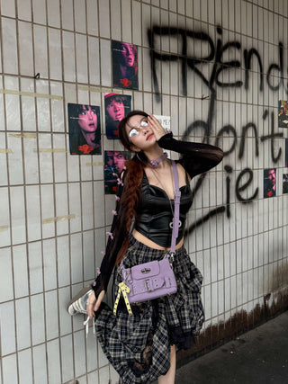 contrast underarm bag
