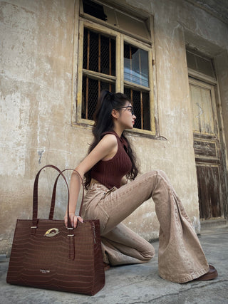 stone pattern tote