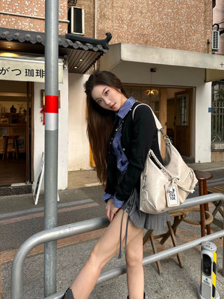 casual crossbody tote