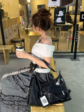 casual crossbody tote