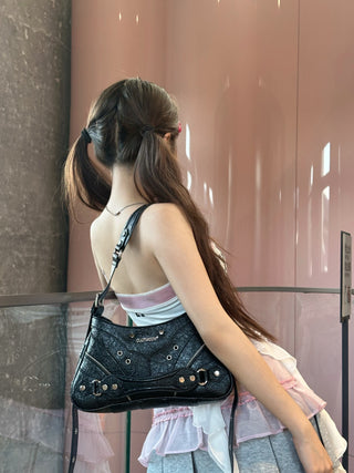 oil wax crossbody