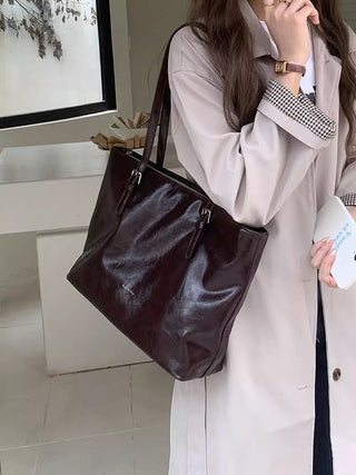 zippered class tote