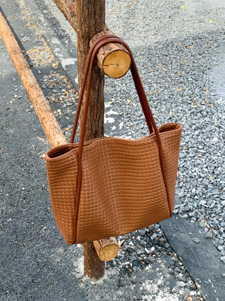 woven shoulder tote