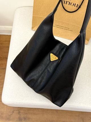 elegant shoulder tote