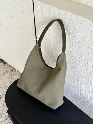 lazy shoulder tote