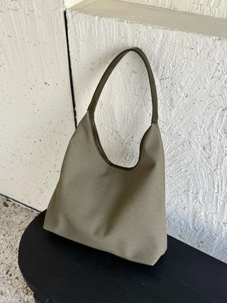 lazy shoulder tote