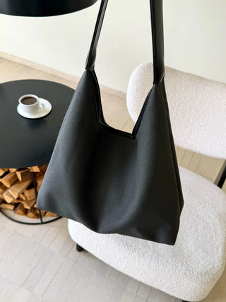 lazy shoulder tote