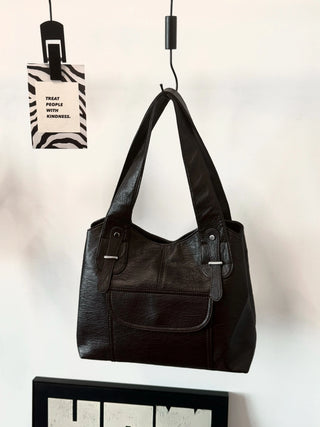 minimalist shoulder tote