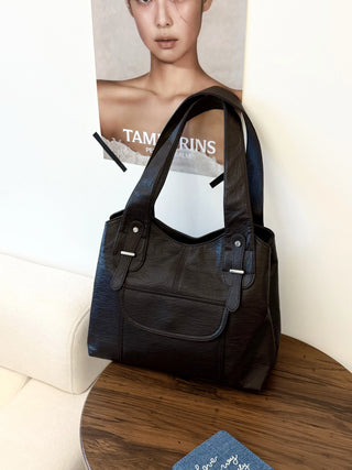 minimalist shoulder tote