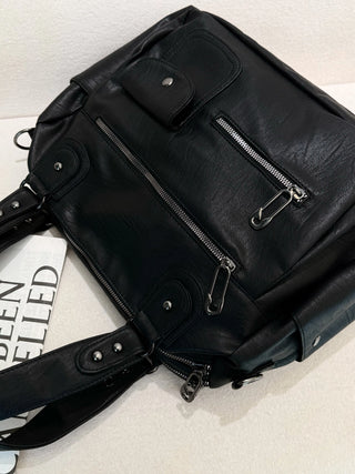 multi-pocket travel bag