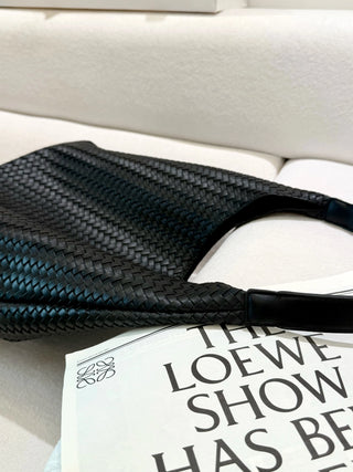 weave shoulder tote