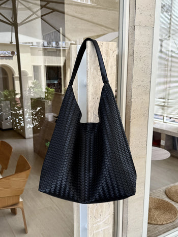 weave shoulder tote