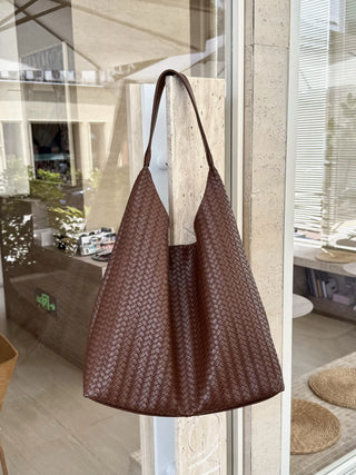 weave shoulder tote