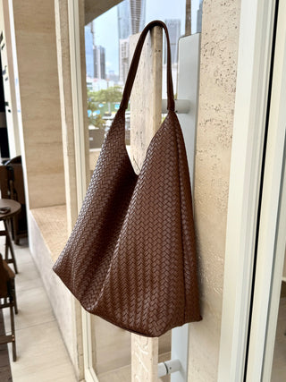 weave shoulder tote