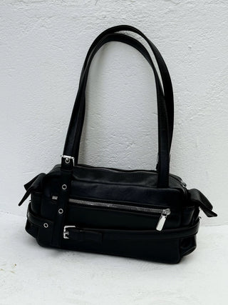 baguette shoulder bag