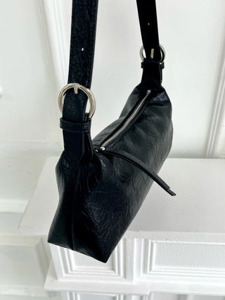 simple underarm bag