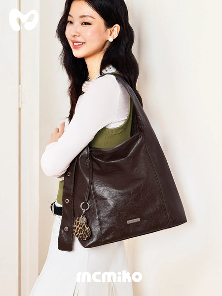 hobo shoulder bag