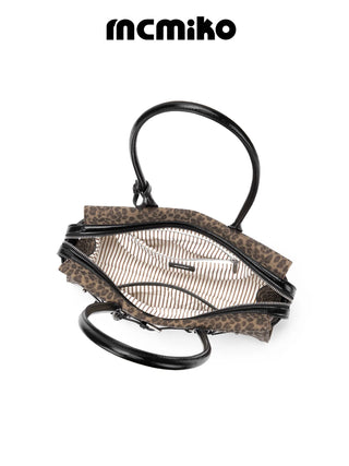 leopard baguette bag