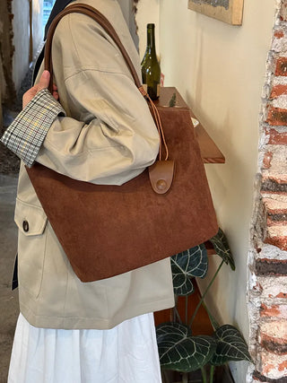 niche matte tote