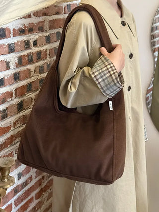 woolen tote bag