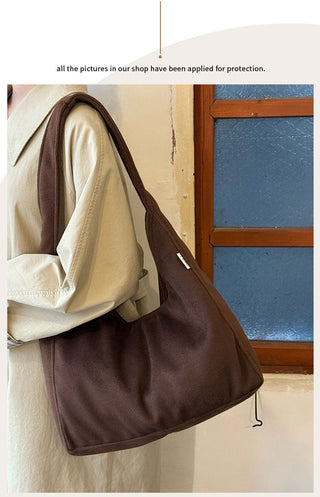 woolen tote bag