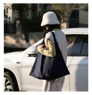 artistic computer tote