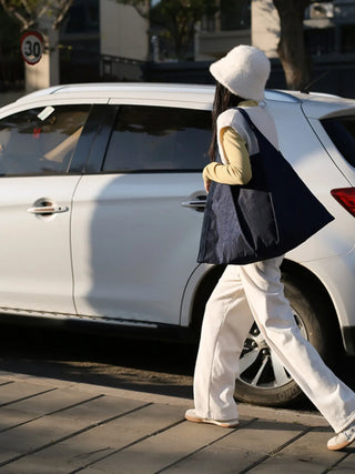 artistic computer tote