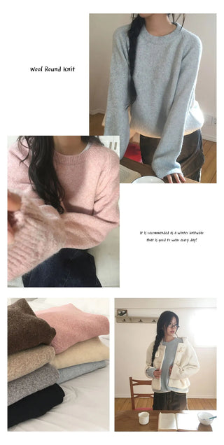 Loose-fit wool round knitwear in the early days