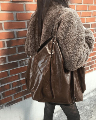 Mukun Belt Big Shopper Leather Shoulder Bag