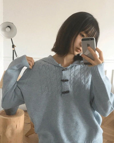 Corwin Wood Toggle Tteokbokki Button Twisted Hood Knitwear