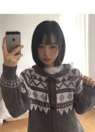 Linga Duffle Tteokbokki Nordic Hood Knitwear Cardigan