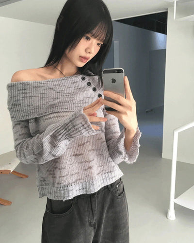 Kinbi Button Bokashi Crunch Off-Shoulder Knitwear
