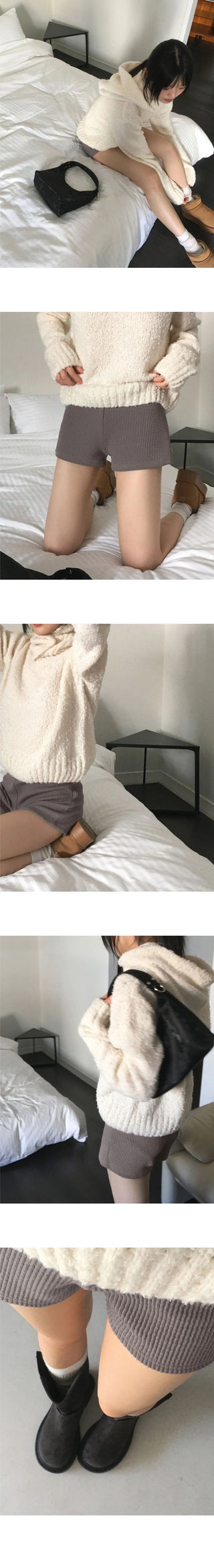 Afong Balaclava Buckle V-Neck Crop Knitwear Set