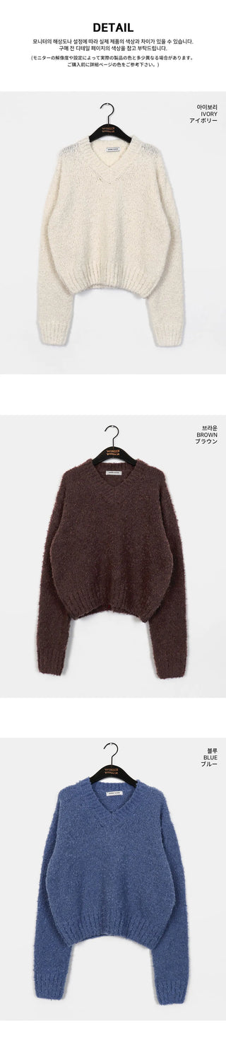 Afong Balaclava Buckle V-Neck Crop Knitwear Set