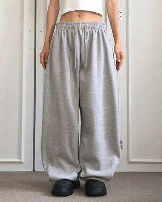SINGT JURI WIDE JOGGER PANTS